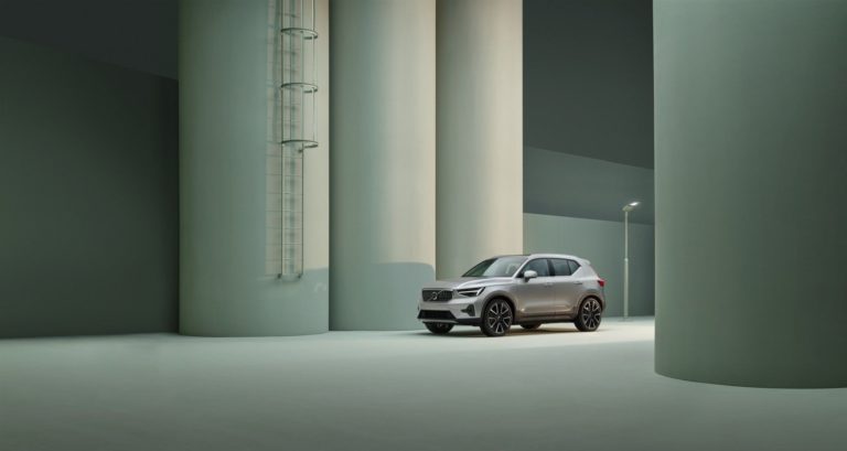 Чому Volvo XC40 залишається одним з найпрактичніших компактних SUV