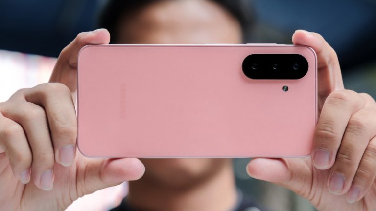 Samsung Galaxy A26 5G остается интересным смартфоном в бюджетном сегменте до 300 долларов в 2026 году