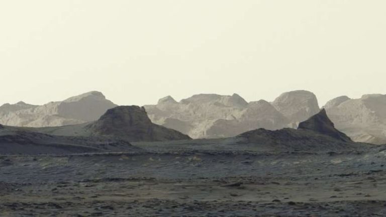 Рассвет на Марсе: марсоход Curiosity показал красоту неба другой планеты