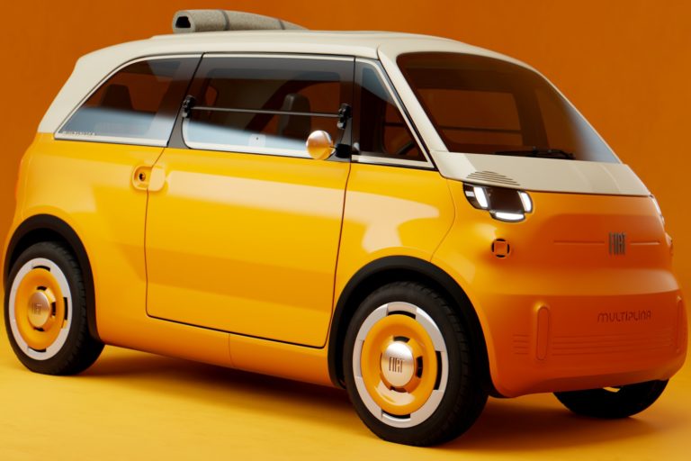 Четырехместный Fiat Multiplina за 11 200 долларов бросает вызов большим электромобилям