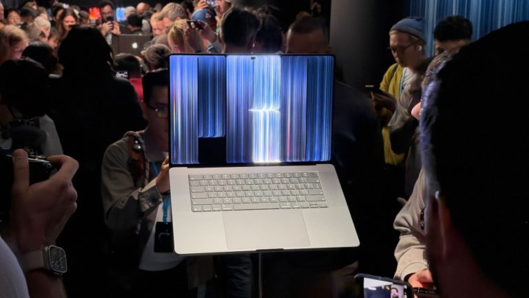 Первые ноутбуки Apple с «пальцетыком». Apple MacBook Pro 2026 получили сенсорные экраны OLED с двойным слоем